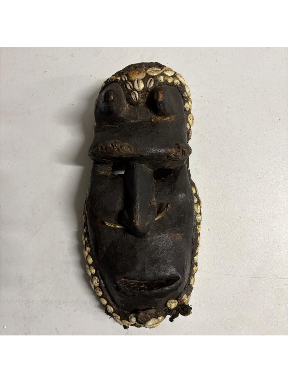 Vintage African Wè Guéré Style Carved Wood Mask Cowrie Shells Tribal Art 16"